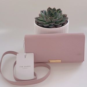 NWT Ted Baker London Shazdeh Leather Wallet on a chain in Pale Pink